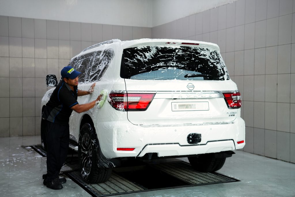 Protect Your Car Paint in Dubai: The Role of Regular Washing